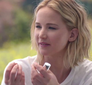 Jennifer Lawrence Tak Ragu Akui Jalani Breast Lift, Ini Alasannya