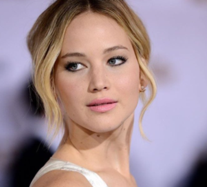 Jennifer Lawrence Soroti Privasi Aktor, Tegur Keras Kru yang Menonton Adegan Telanjang
